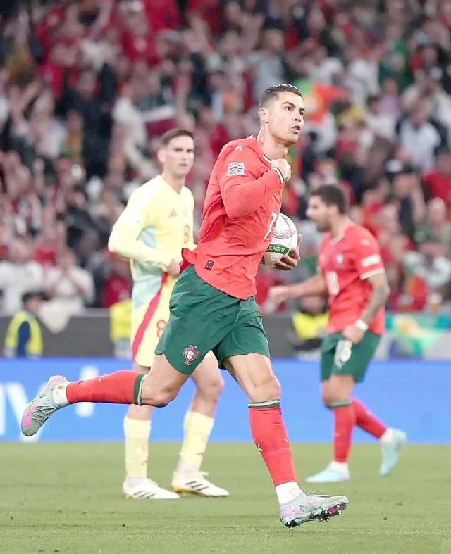 雷速-欧洲杯预选赛关键战，国家队拼尽全力