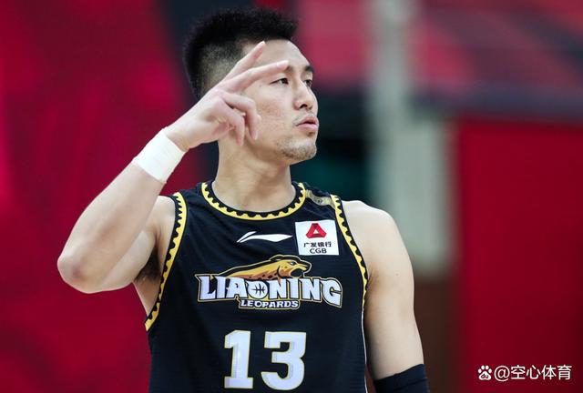 郭艾伦发挥出色带领北控队取得胜利 郭艾伦发挥出色带领北控队取得胜利