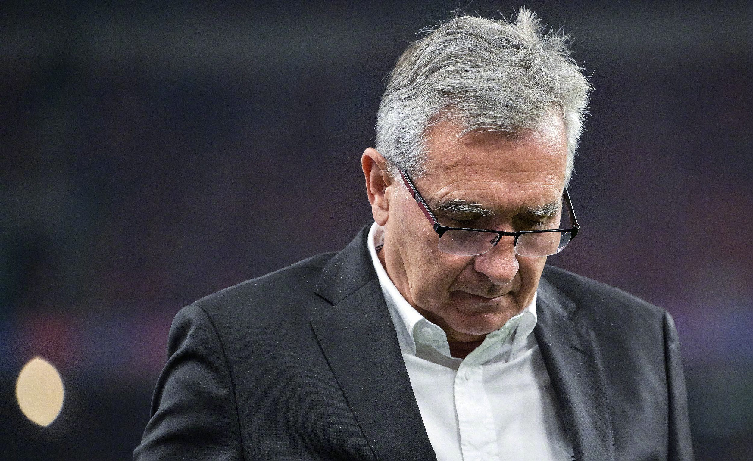 格兰纳达主场不敌对手,连败表现不佳 格兰纳达主场不敌对手,连败表现不佳