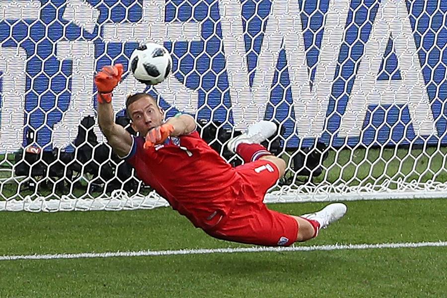 切沃门将扑点救主，助球队获得一分