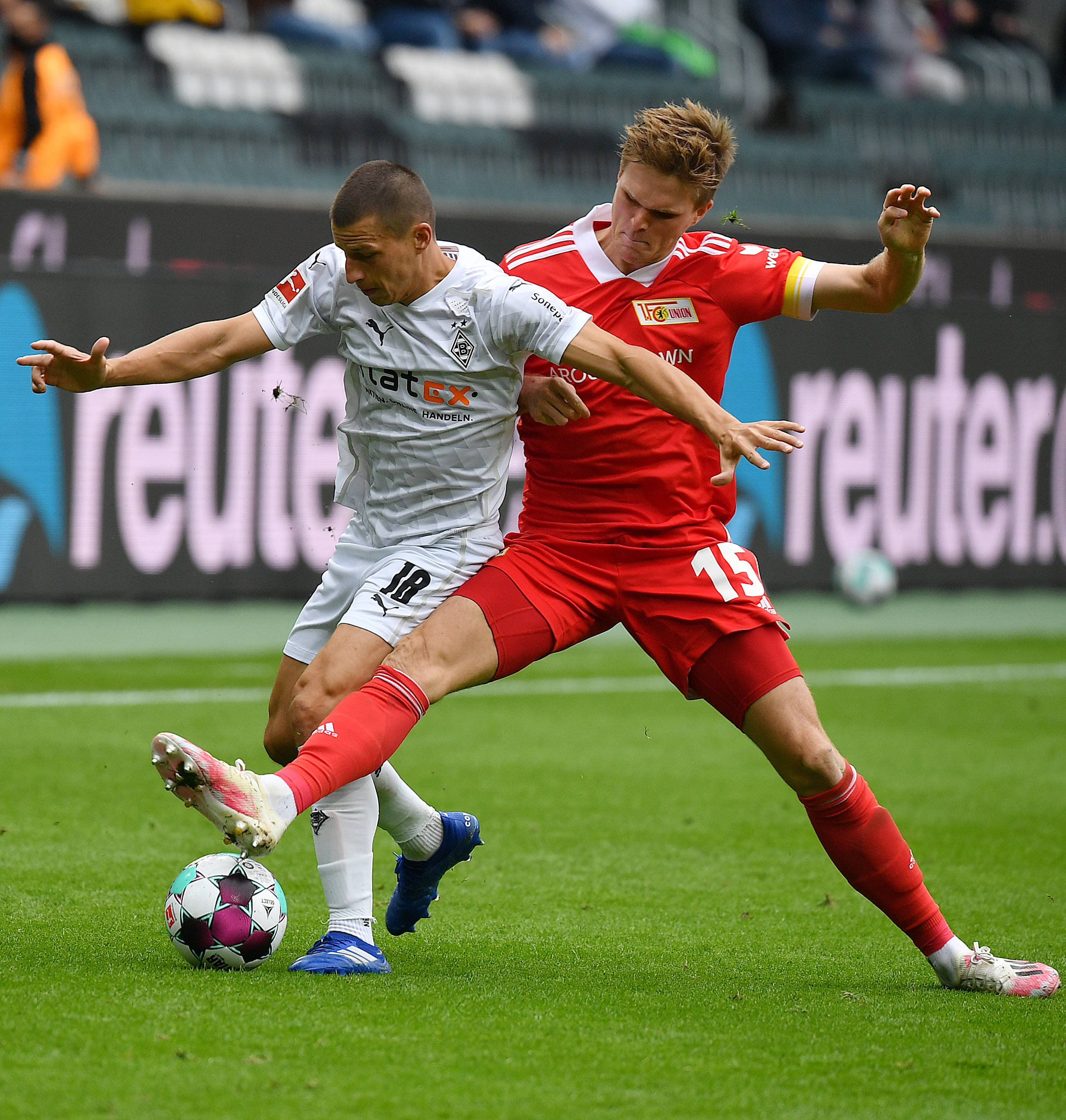 柏林联队客场获胜,冲击前四名 柏林联队客场获胜,冲击前四名