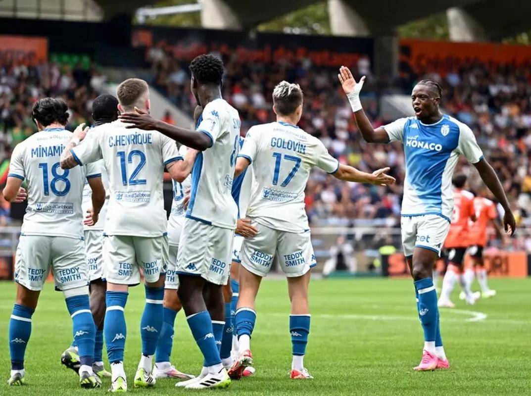 雷速官网-里昂主场球迷欢呼，马赛苦战失利