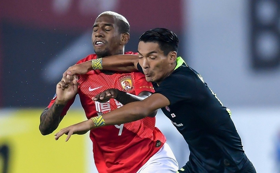 双杀对手!雄鹰再度夺得胜利 双杀对手!雄鹰再度夺得胜利