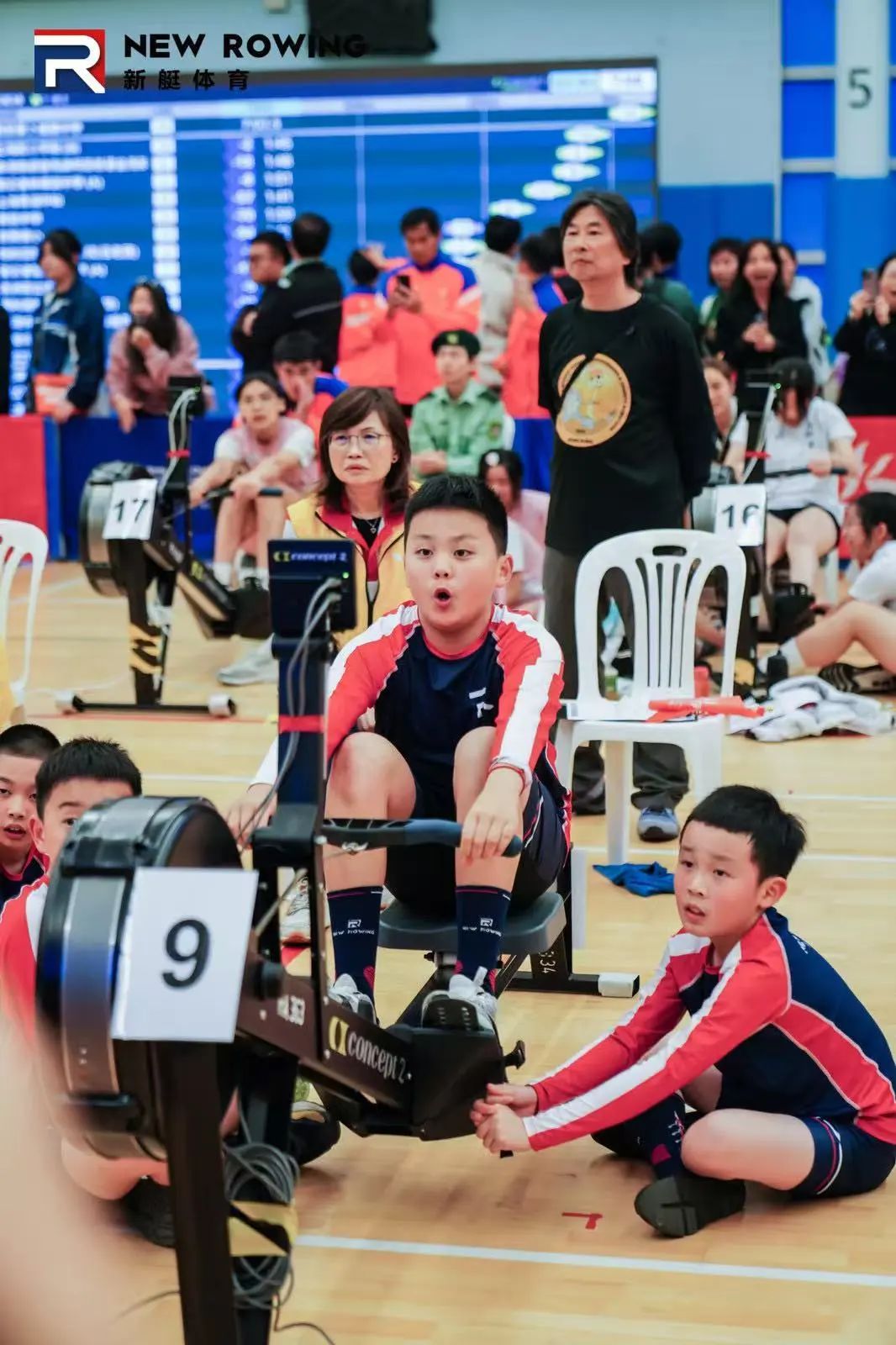 雷速官网下载-赛艇男子夺金，创造团体新记录