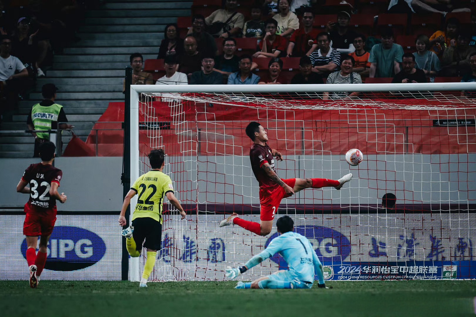 热刺主教练改善心态,球队展现新气象 热刺主教练改善心态,球队展现新气象