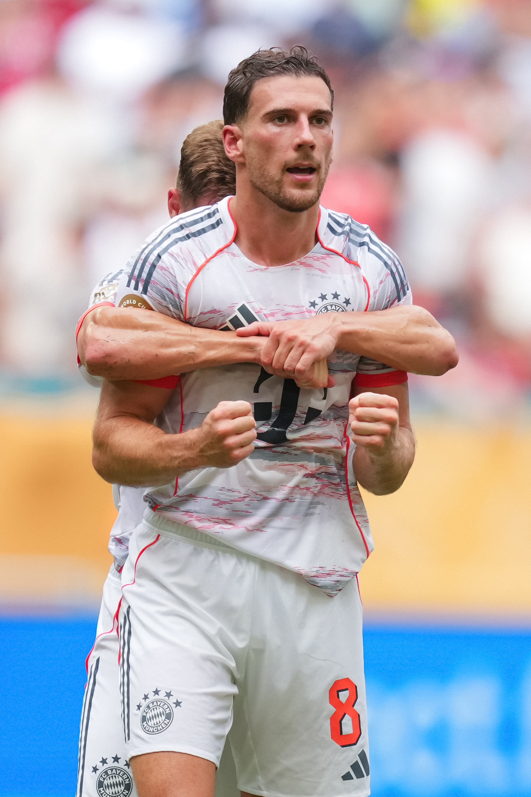 拜仁慕尼黑力挫对手，晋级下一轮