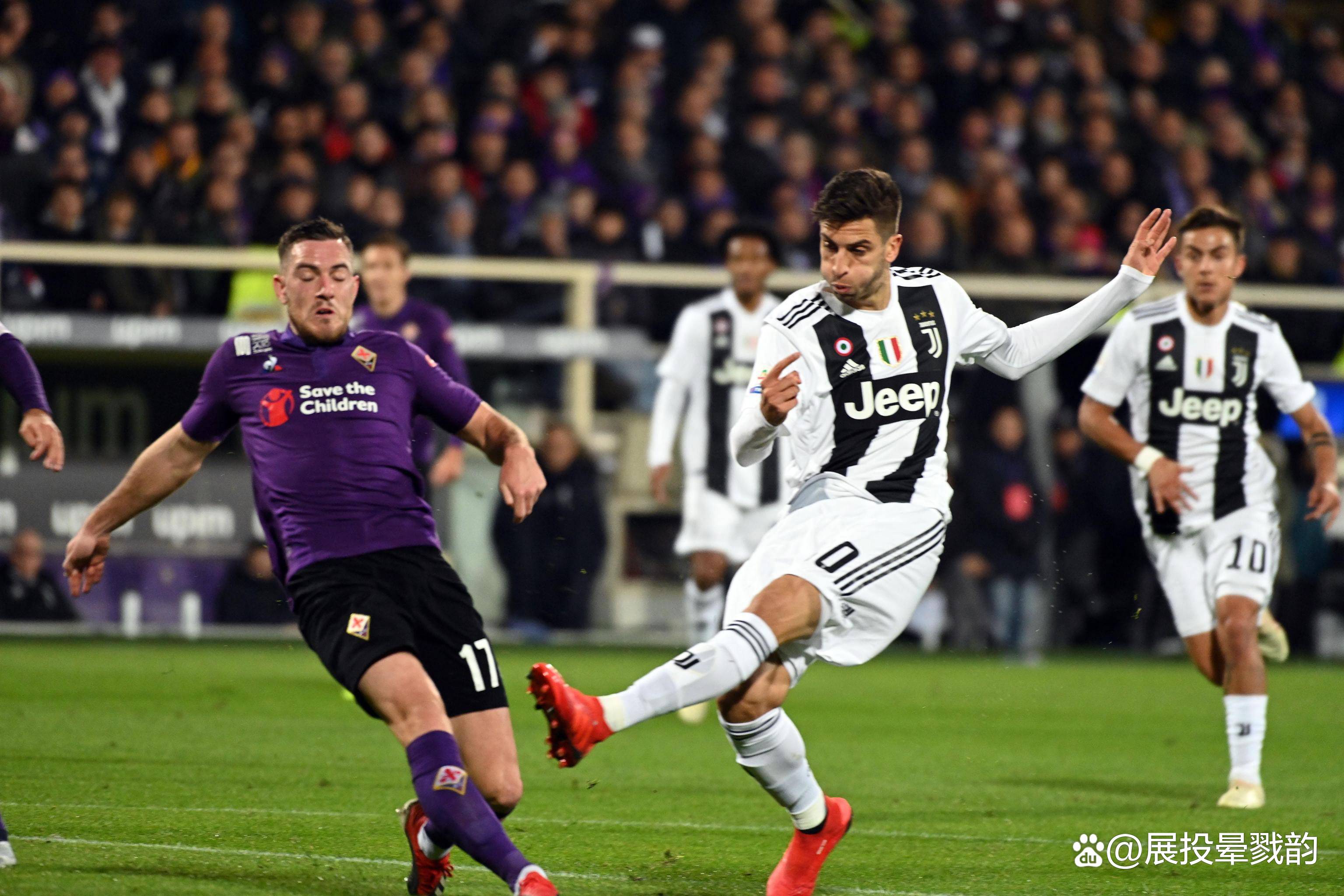 尤文图斯客场大胜,轻松晋级下场 尤文图斯客场大胜,轻松晋级下场