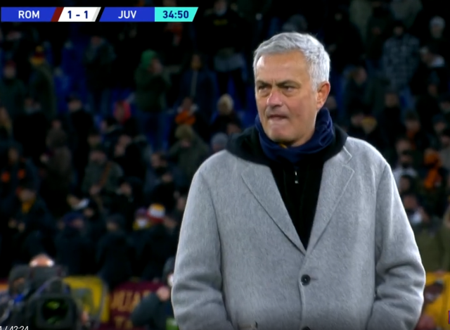 雷速官网-罗马边卫关键解围，帮助球队保住三分