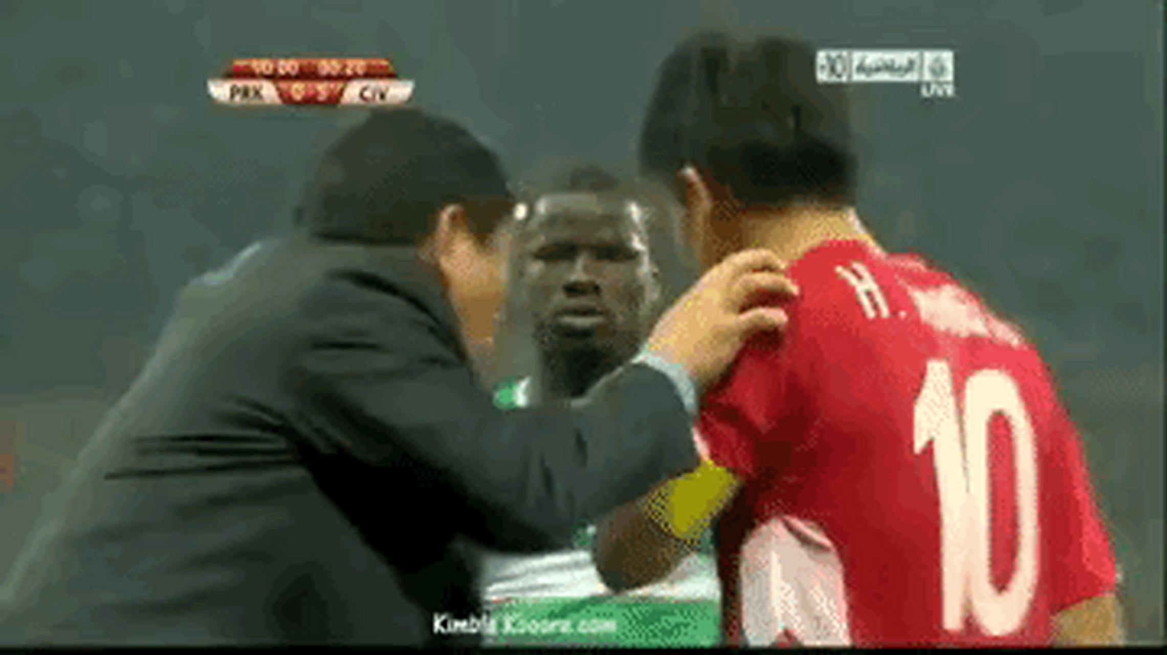 战术严密，团队合作无间