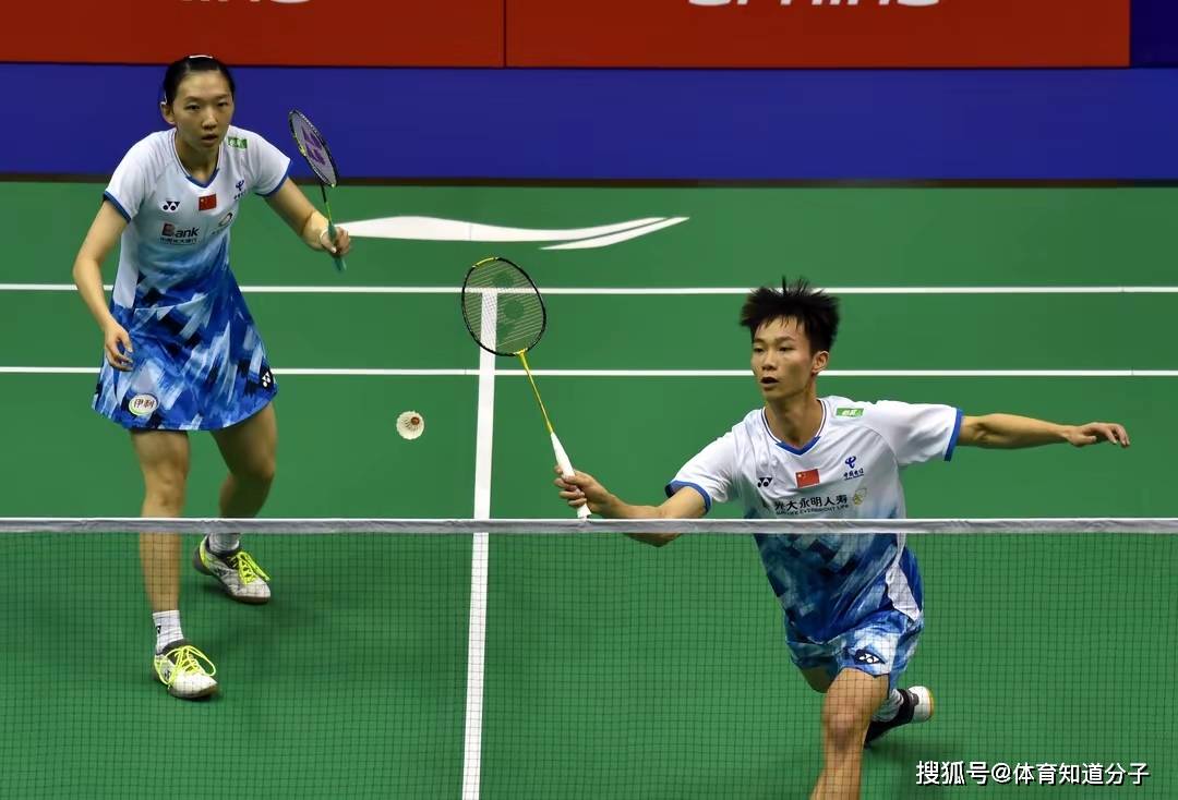 雷速官网-都灵锋线火力全开，横扫对手取得胜利