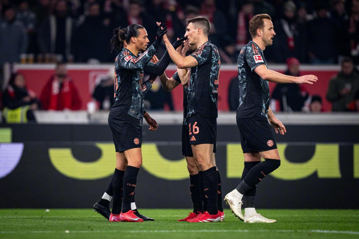 拜仁慢热快速反扑，逆袭淘汰对手晋级