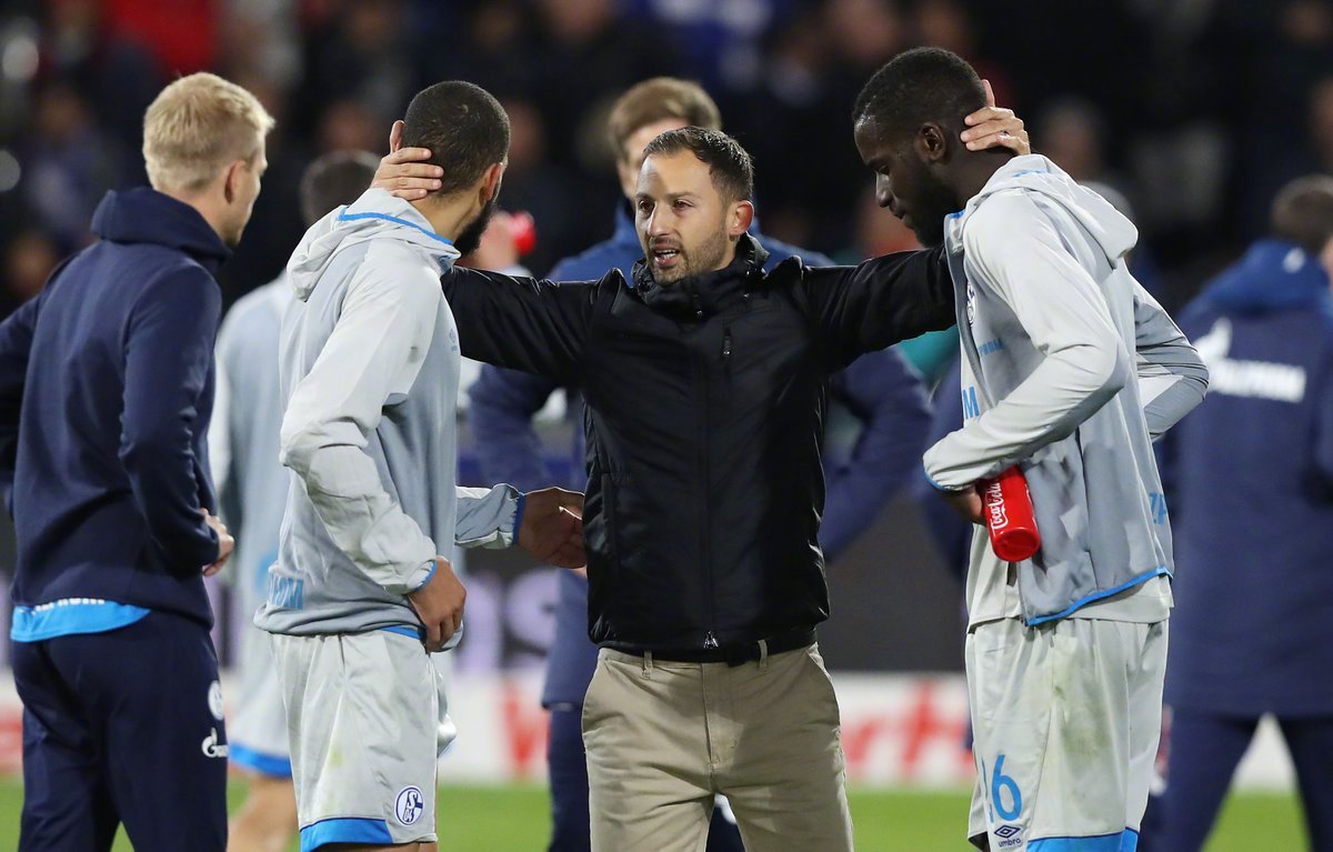 雷速直播-沙尔克04主场战平弗赖堡，遭遇不胜