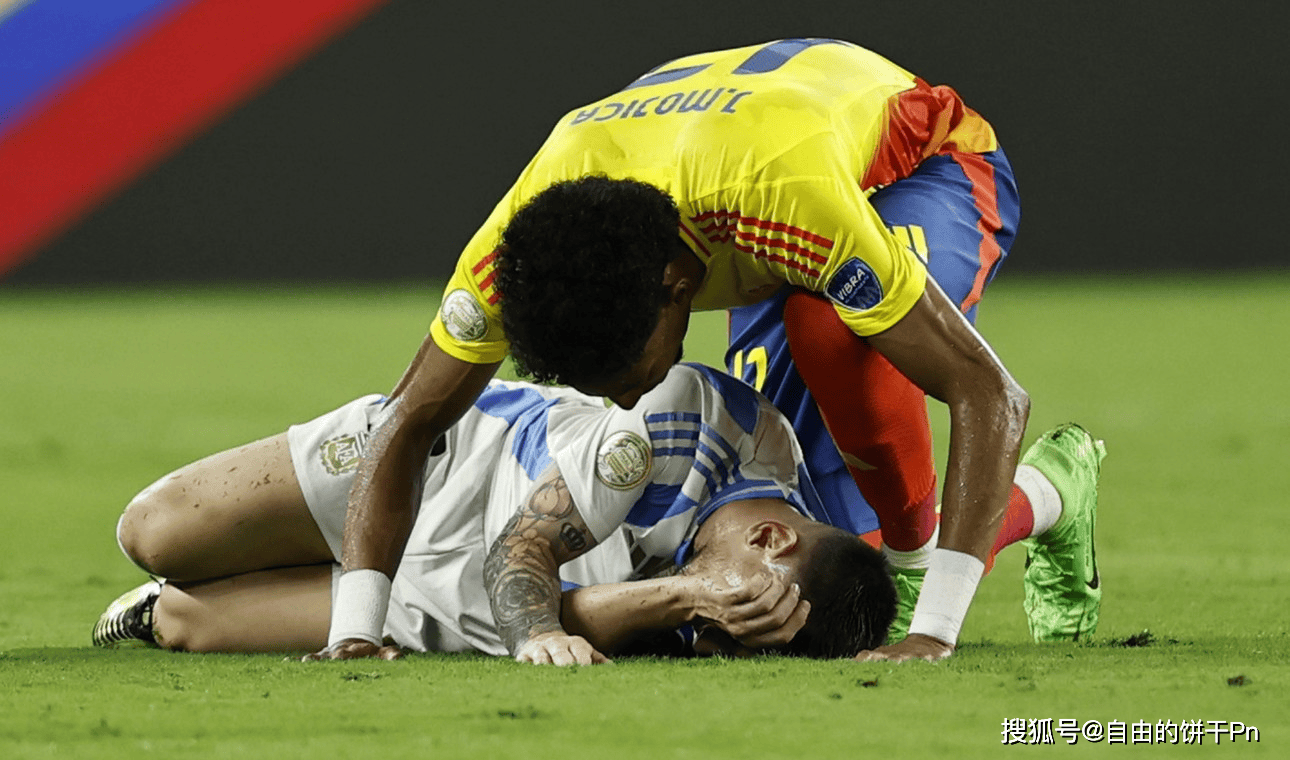 哥伦比亚队在激烈对决中击败瑞典