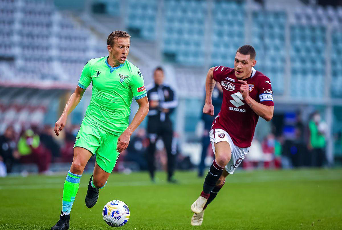 沃尔夫斯堡在主场力挫对手，雄起德甲