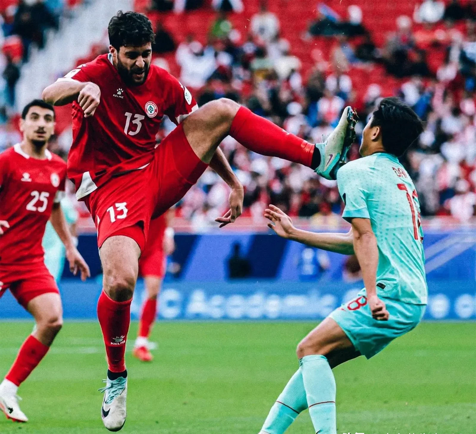 国际比赛中一方队伍成功击败对手